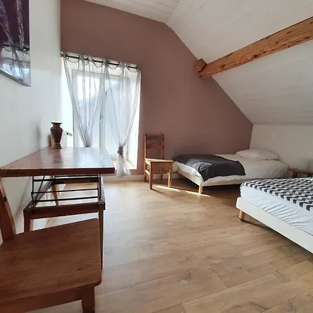 Apartment La Fontaine Des Amis